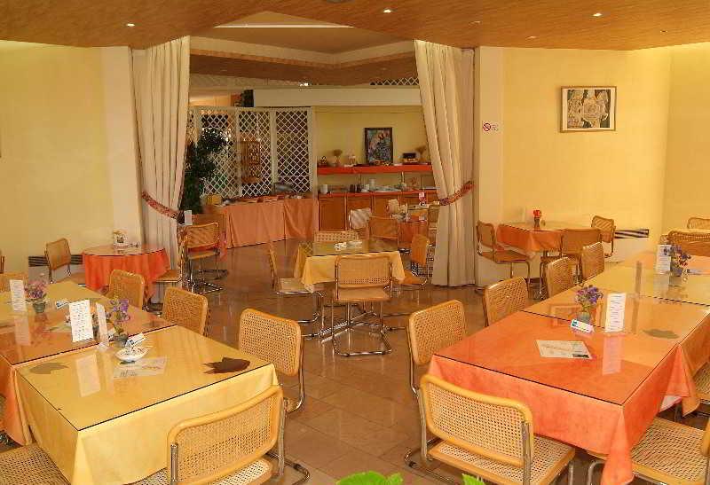 Inter-Hotel La Closerie Beaune Бон Экстерьер фото